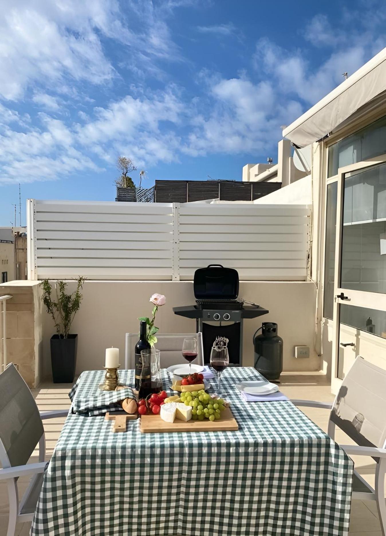Sliema Cosy Penthouse With Bbq公寓 外观 照片
