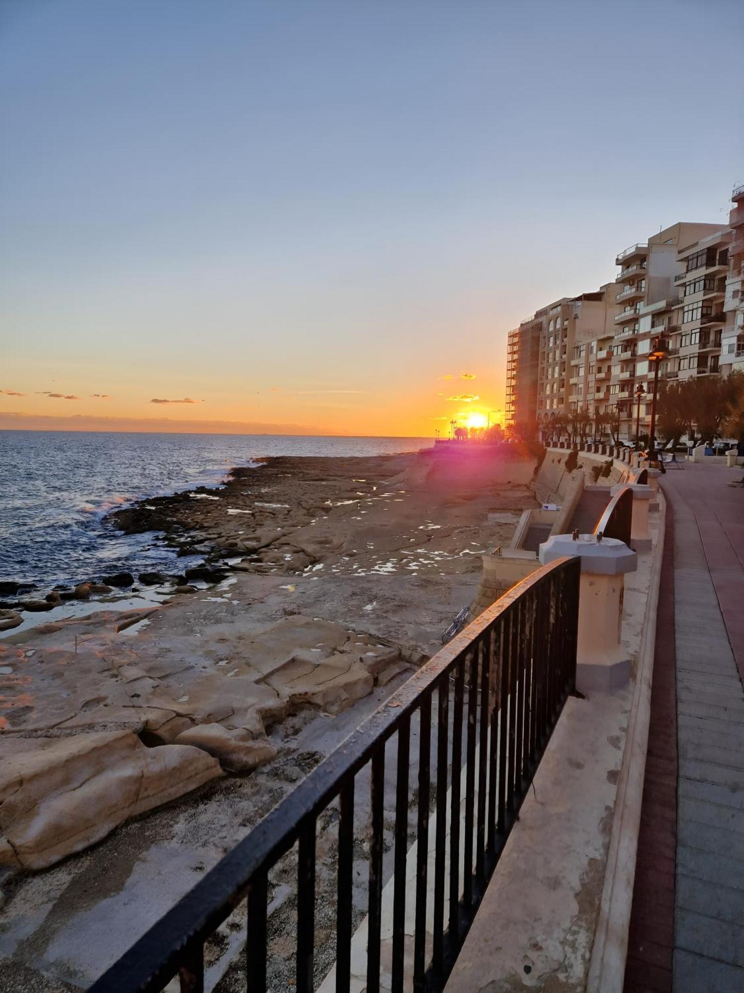Sliema Cosy Penthouse With Bbq公寓 外观 照片